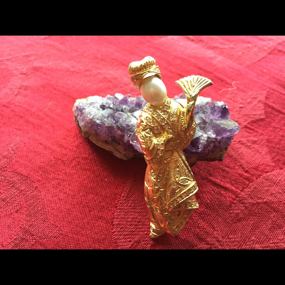 Chinese pin